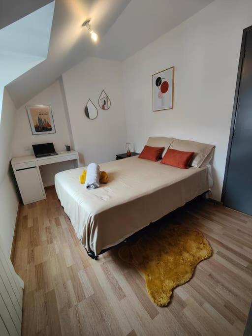 Апартаменти La Feline - Duplex - Vieux Valenciennes - Familial Екстер'єр фото